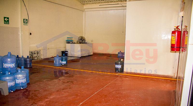 VENTA DE LOCAL COMERCIAL EN JOSÉ LEONARDO ORTIZ